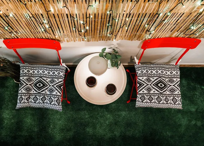 Inspiration Source With Balcony Old Town Belgrado